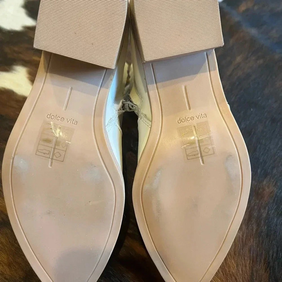 Dolce Vita Azyan White Leather Ankle Booties Size 8 - Picture 4 of 5